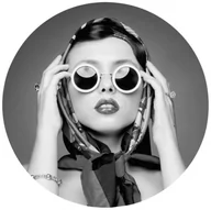 Wieszaki i stojaki - Wenko Wieszak ścienny Design Retro Girl 50423100 - miniaturka - grafika 1