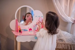 Janod Janod  -  Toaletka z Akcesoriami Mała Miss - Zabawy w naśladowanie dorosłych - miniaturka - grafika 14