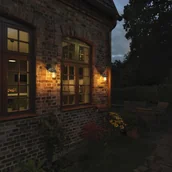 Lampy ogrodowe - Konstsmide Kinkiet zewnętrzny Cerignola srebrny - miniaturka - grafika 1