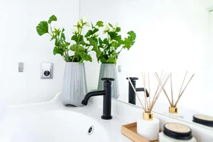 Laveo Bateria umywalkowa z korkiem Klik-Klak grafit MURO BAU 922D - Baterie umywalkowe - miniaturka - grafika 2