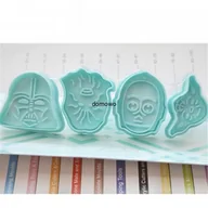 Formy do ciast - PLASTIKOWE FOREMKI WYKRAWACZE 4 szt STAR WARS - miniaturka - grafika 1
