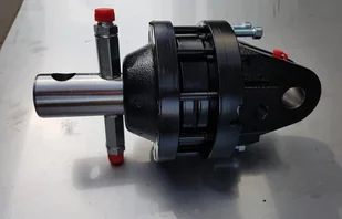 913 91359986 Rotator hydrauliczny 3 tonowy na trzpień 59986-uniw - Wyposażenie gospodarstwa rolnego - miniaturka - grafika 3