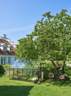 HALLS szklarnia ogrodowa Qube+ 812 - (9,9 m2; 2,61 x 3,85 m), czarna + baza, SZKŁO HARTOWANE - Szklarnie ogrodowe - miniaturka - grafika 17