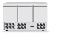 Szafy i witryny chłodnicze - Hendi Stół chłodniczy 3-drzwiowy z blatem roboczym i agregatem dolnym | Twój Zysk 236147 - miniaturka - grafika 1