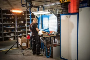 Master Promiennik elektryczny COFFEE 18 1,8 kW  - Ogrzewanie przenośne - miniaturka - grafika 2