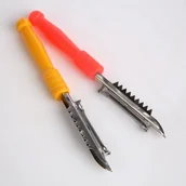 Obieraczki - ALTOM SKROBAK DO JARZYN Z RUCHOMYM OSTRZEM 5905402000250 - miniaturka - grafika 1