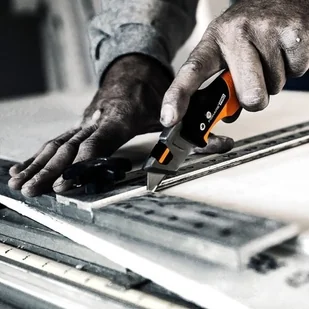 Fiskars Nóż uniwersalny PRO CarbonMax ze składanym ostrzem 1027224 1027224 - Noże kuchenne - miniaturka - grafika 3