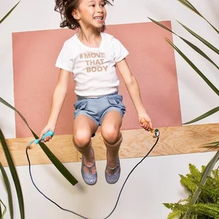 Lilliputiens Skakanka z drewnianymi rączkami Flaming Anais Lilliputiens - Skakanki - miniaturka - grafika 10