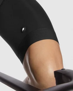 ASSOS ASSOS Spodenki rowerowe EQUIPE RS SPRING FALL BIB SHORTS S9 Black Series - Spodenki rowerowe - miniaturka - grafika 10