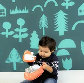 Zabawki sensoryczne - Manhattan Toy Manhattan Toy: sensoryczne zwierzątka Camp Acorn Canoe Buddies - miniaturka - grafika 1