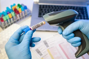 Dymo Durable etykiety polipropylenowe 104x159MM, 2 - Papier do drukarek - miniaturka - grafika 5