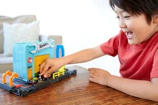 Hot Wheels City zestaw z krokodylem - Samochody i pojazdy dla dzieci - miniaturka - grafika 11