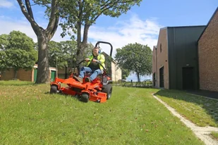 Ariens APEX 52" ZERO-SKRĘT TRAKTOREK OGRODOWY KOSIARKA SAMOJEZDNA SPALINOWA DO TRAWY 132cm KAWASAKI 23KM PREMIUM V-TWIN - Kosiarki traktorki - miniaturka - grafika 38