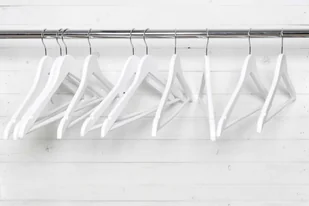 Wieszak drewniany RONDO komplet 10 szt biały W.RONDO.BIA.10.FSC - Wieszaki do szafy - miniaturka - grafika 6