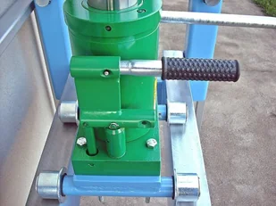 488 48871645 Podnośnik kanałowy TIR udźwig 16T) 71645-uniw - Podnośniki 488 48871645 Podnośnik kanałowy TIR udźwig 16T) 71645-uniw - Podnośniki - miniaturka - grafika 9