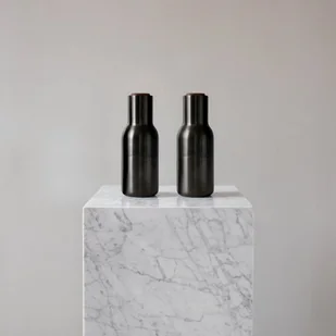 MENU Menu BOTTLE Młynek do Soli i Pieprz, Przypraw - Zestaw Młynków Czarny 4415859 - Młynki do soli i pieprzu - miniaturka - grafika 4