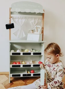 Mamabrum Duży, drewniany sklep - stragan i teatr 2w1 z wagą, terminalem płatniczym, warzywami i owocami MARKET CA1208 - Zabawki interaktywne dla dzieci - miniaturka - grafika 9