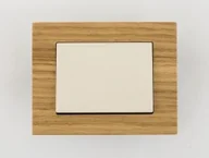 Sterowniki i przekaźniki - VILMA Włącznik schodowy z podświetleniem beżowy VILMA P610-010-12BE - miniaturka - grafika 1