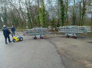 000 Ciągnik holownik elektryczny do transportu wózków maks nośność ciągnika 4000 kg) 00078970 78970-uniw - Wózki magazynowe - miniaturka - grafika 6