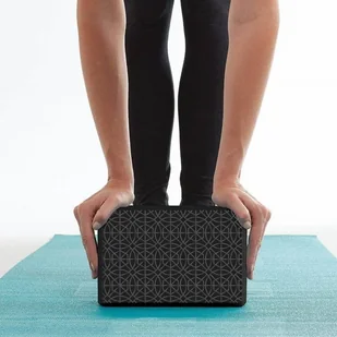GAIAM Kostka do jogi Embossed Black 63438 Gaiam 63438 - Klocki do jogi - miniaturka - grafika 3