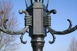 vidaXL Lampa ogrodowa, stojąca ""Mielno"" 230 cm ciemnozielona/czarna - Lampy ogrodowe - miniaturka - grafika 4