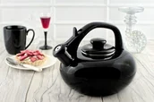 Czajniki na gaz - Forchetto Forchetto Czajnik emaliowany Forchetto Luna 2,5l czarny uniwersalny - miniaturka - grafika 1