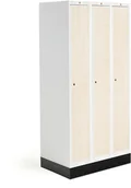 Meble do szkół i przedszkoli - AJ Produkty Szafka do szatni ROZ, 3 moduły, 3 drzwi, 1740x900x550 mm, brzoza, z podstawą - miniaturka - grafika 1