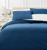 Pościel - AmazonBasics zestaw pościeli Deluxe, z mikrofibry, 260x240 cm DS2-NBL-014 - miniaturka - grafika 1