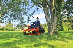 Ariens APEX 52" ZERO-SKRĘT TRAKTOREK OGRODOWY KOSIARKA SAMOJEZDNA SPALINOWA DO TRAWY 132cm KAWASAKI 23KM PREMIUM V-TWIN - Kosiarki traktorki - miniaturka - grafika 13