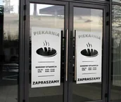 Systemy ekspozycyjne i znaki informacyjne - Naklejka na szybę, witrynę: Piekarnia z godzinami otwarcia OM054b - miniaturka - grafika 1