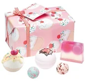 Kosmetyki do kąpieli - Bomb Cosmetics Cherry Bathe-Well | Zestaw upominkowy - miniaturka - grafika 1