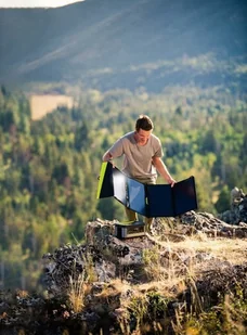 Goal Zero Nomad 50 - mobilny, elastyczny i składany panel solarny o dużej mocy. 11920 - Akcesoria turystyczne - miniaturka - grafika 15