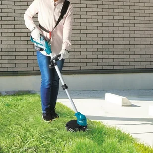 MAKITA Podkaszarka akumulatorowa Makita UR100DWAEX 2 x 2.0Ah UR100DWAEX - Podkaszarki - miniaturka - grafika 5