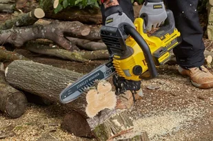 Stanley FATMAX Akumulatorowa pilarka łańcuchowa FATMAX SFMCCS630M1 18V v20 1x4.0Ah SFMCCS630M1-QW - Piły ręczne - miniaturka - grafika 10