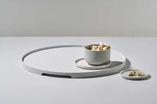 ZONE Denmark ZONE Denmark SINGLES Metalowa Podstawka - Tacka Okrągła 35 cm Czarna 332037 - Tace i patery - miniaturka - grafika 3